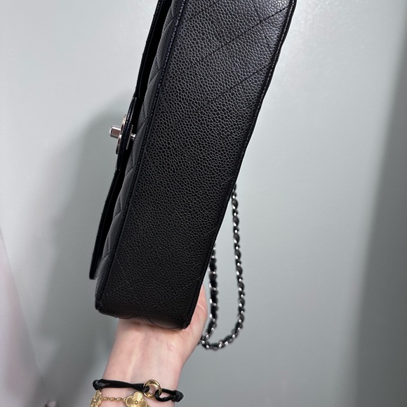 Chanel classic black caviar medium double flap w silver hw - Picture 12 of 17